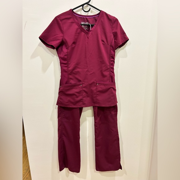 Women’s Healing Hands Purple Label Burgundy Scrub Set. Size XS & XS Petite Pant - Picture 2 of 5